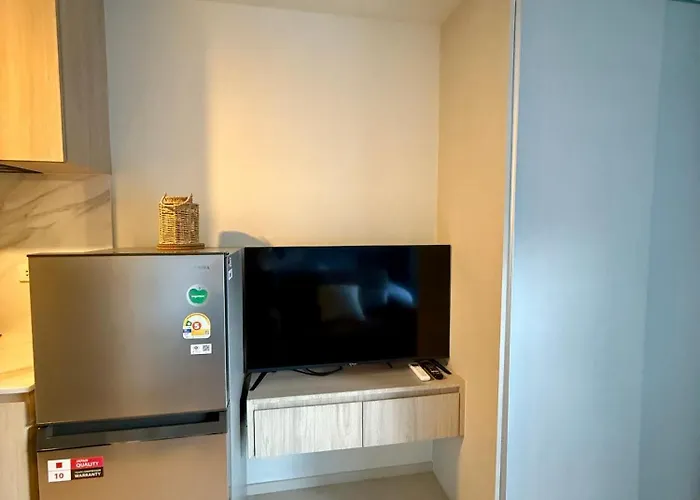 Moderne Studio V Apartmanovom Dome S Bazenom